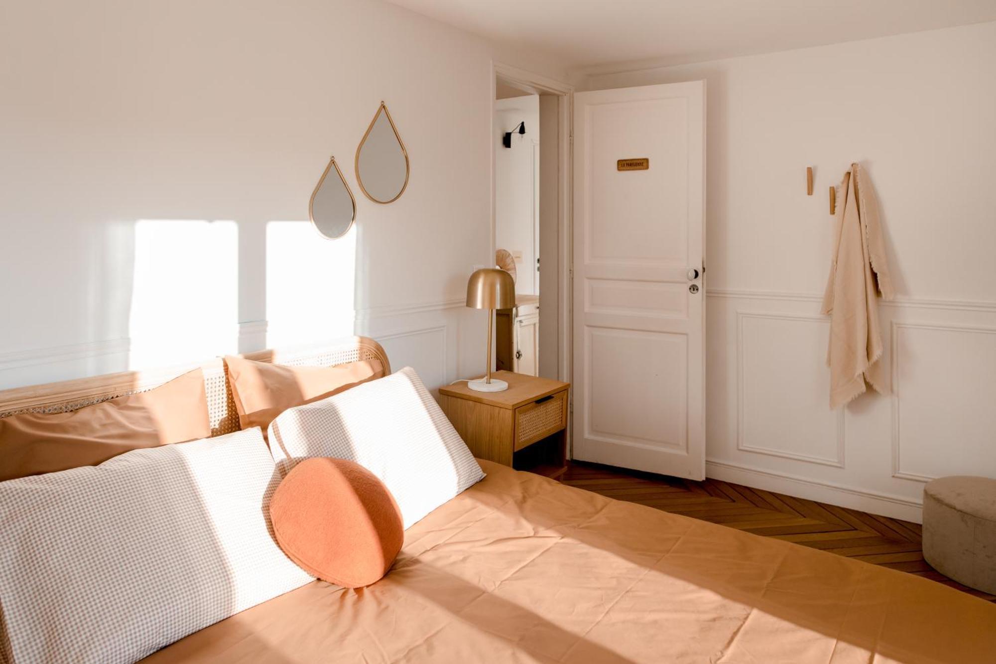 Logement Entier Ou A Partager Dans Maison Familiale A Rueil Malmaison, Proche De Paris La Defense Exterior foto